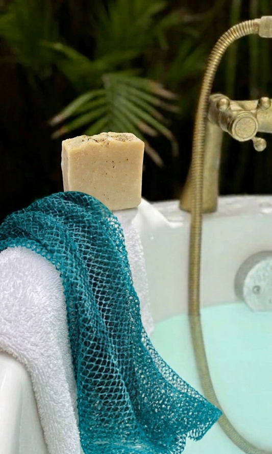 KAMARIA | Moringa & Geranium Ultra-Hydrating Soap Superfatted | For Dry & Sensitive Skin | 100% Botanical